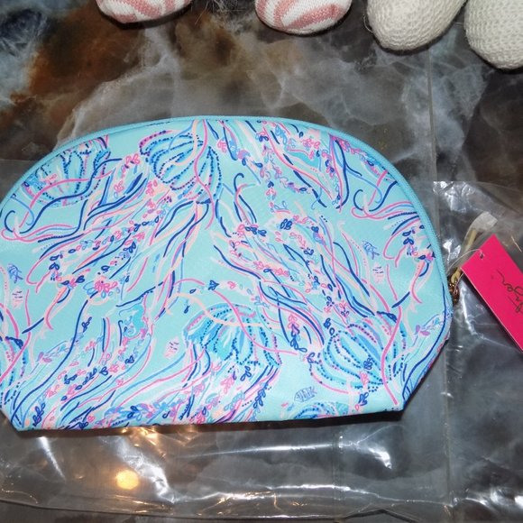 Lilly Pulitzer Bayside Blue Under the Moon Eisley Pouch NEW - Picture 2 of 3